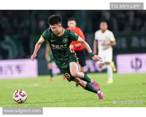 贵州足球明星的崛起与成就探讨他们如何改变了中国足球的未来